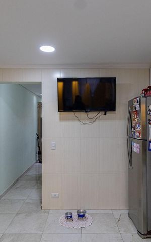 Casa à venda com 90m², 2 quartos e 2 vagas Casa à venda com 90m², 2 quartos e 2 vagasCozinha
