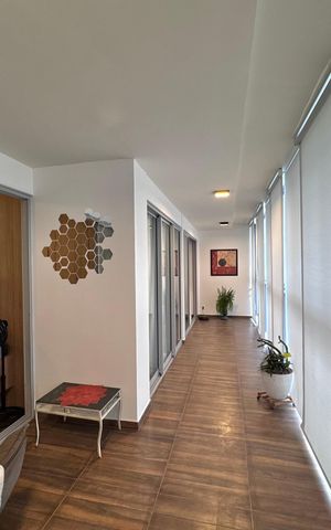 Apartamento à venda com 80m², 2 quartos e 1 vagaVaranda
