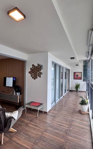Apartamento à venda com 80m², 2 quartos e 1 vagaVaranda