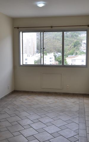 Apartamento à venda com 70m², 2 quartos e 1 vagaSala