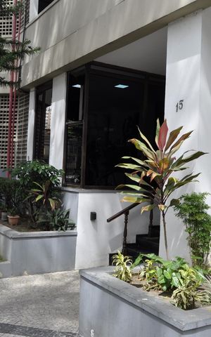 Apartamento à venda com 70m², 2 quartos e 1 vagaFachada