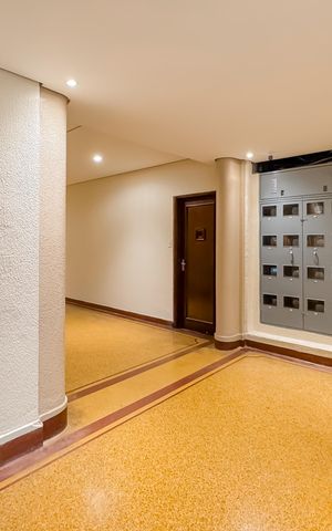 Apartamento à venda com 109m², 2 quartos e 1 vaga Apartamento à venda com 109m², 2 quartos e 1 vagaHall de entrada