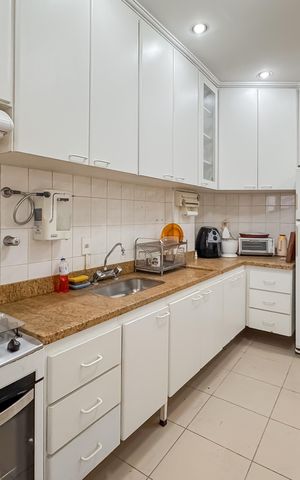 Apartamento à venda com 109m², 2 quartos e 1 vaga Apartamento à venda com 109m², 2 quartos e 1 vagaCozinha