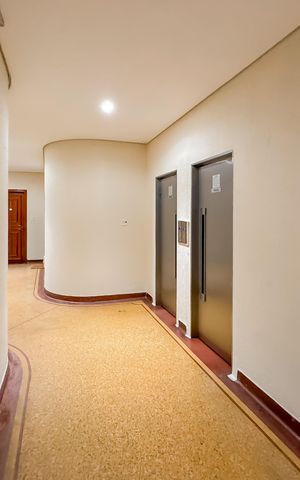 Apartamento à venda com 109m², 2 quartos e 1 vaga Apartamento à venda com 109m², 2 quartos e 1 vagaHall de entrada
