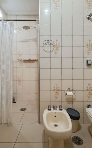 Apartamento à venda com 109m², 2 quartos e 1 vaga Apartamento à venda com 109m², 2 quartos e 1 vagaBanheiro Social