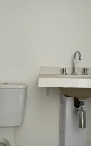 Studio à venda com 32m², 1 quarto e sem vaga Studio à venda com 32m², 1 quarto e sem vagaBanheiro