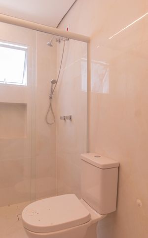 Casa à venda com 145m², 4 quartos e 2 vagasBanheiro da Suíte