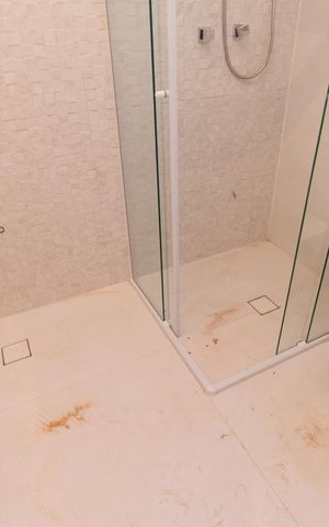 Casa à venda com 145m², 4 quartos e 2 vagasBanheiro da Suíte 4