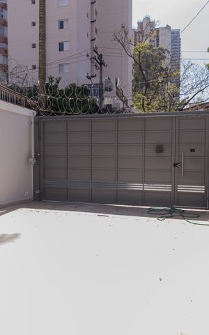 Casa à venda com 145m², 4 quartos e 2 vagasGaragem