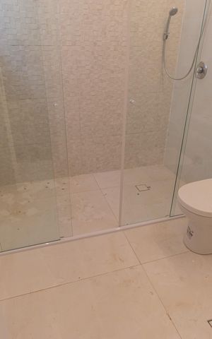 Casa à venda com 145m², 4 quartos e 2 vagasBanheiro da Suíte 2