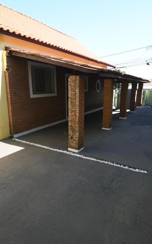 Casa à venda com 220m², 3 quartos e 4 vagasGaragem