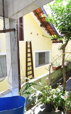 Casa à venda com 220m², 3 quartos e 4 vagasÁrea de Serviço
