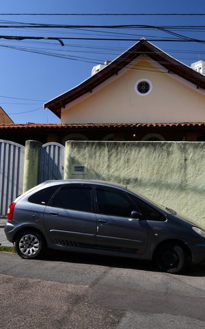 Casa à venda com 220m², 3 quartos e 4 vagasFachada