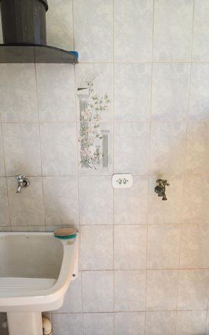 Casa à venda com 220m², 3 quartos e 4 vagasÁrea de Serviço