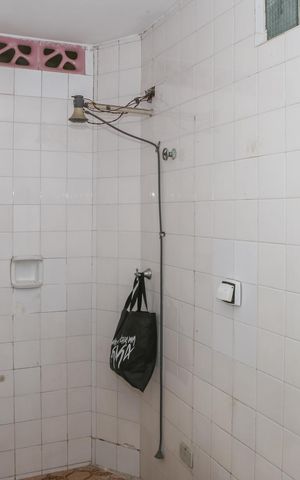Apartamento à venda com 70m², 2 quartos e sem vaga Apartamento à venda com 70m², 2 quartos e sem vagaBanheiro Social