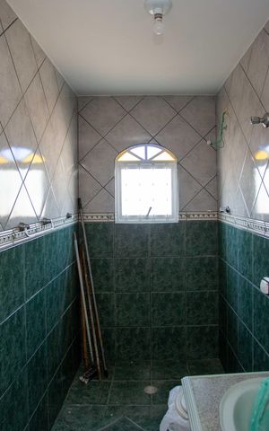 Casa para alugar com 105m², 3 quartos e sem vagaBanheiro