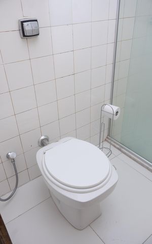 Apartamento para alugar com 120m², 4 quartos e 1 vaga Apartamento para alugar com 120m², 4 quartos e 1 vagaBanheiro