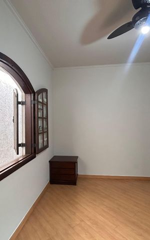 Casa para alugar com 350m², 5 quartos e 2 vagasQuarto 2