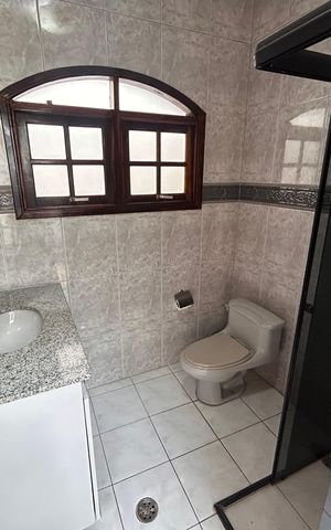 Casa para alugar com 350m², 5 quartos e 2 vagasBanheiro Social