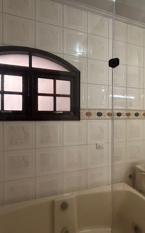 Casa para alugar com 350m², 5 quartos e 2 vagasBanheiro da Suíte 2
