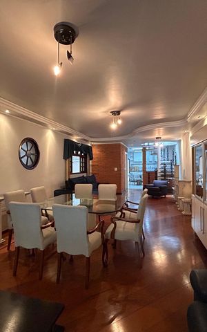 Casa para alugar com 350m², 5 quartos e 2 vagasSala