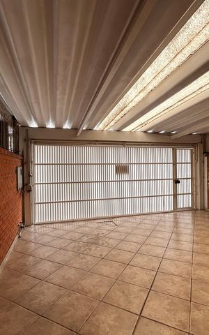 Casa para alugar com 350m², 5 quartos e 2 vagasGaragem