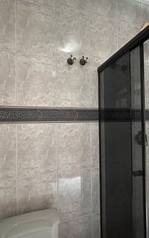 Casa para alugar com 350m², 5 quartos e 2 vagasBanheiro Social