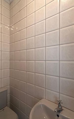 Casa para alugar com 350m², 5 quartos e 2 vagasBanheiro de serviço