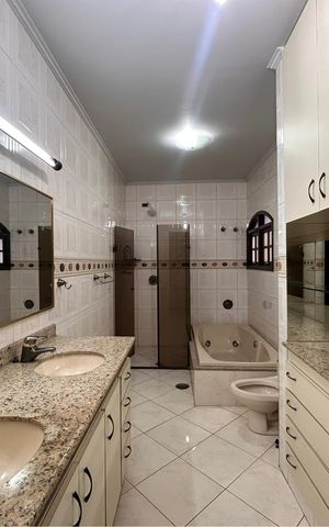 Casa para alugar com 350m², 5 quartos e 2 vagasBanheiro da Suíte 2