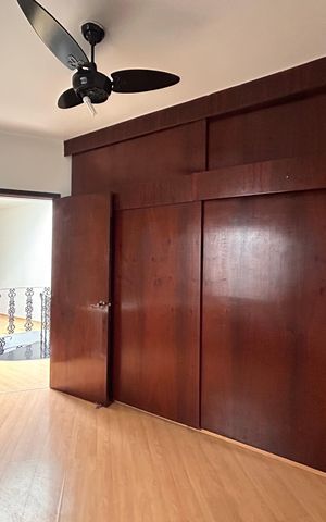 Casa para alugar com 350m², 5 quartos e 2 vagasQuarto 1