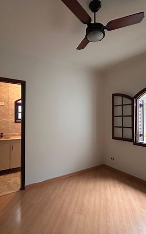 Casa para alugar com 350m², 5 quartos e 2 vagasSuíte 1