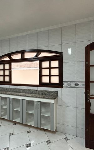 Casa para alugar com 350m², 5 quartos e 2 vagasCozinha