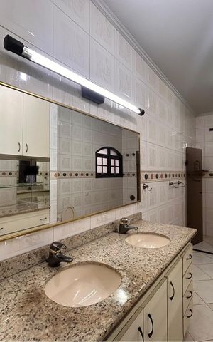 Casa para alugar com 350m², 5 quartos e 2 vagasBanheiro da Suíte 2