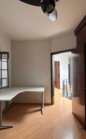 Casa para alugar com 350m², 5 quartos e 2 vagasQuarto 1