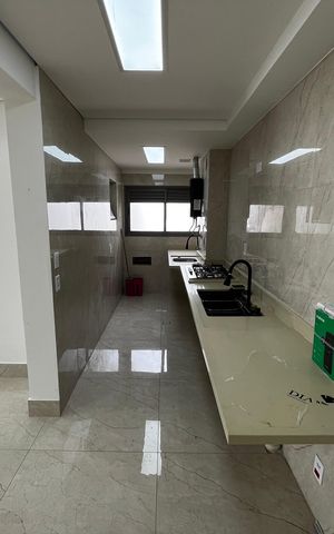 Apartamento à venda com 93m², 3 quartos e 1 vaga Apartamento à venda com 93m², 3 quartos e 1 vagaCozinha