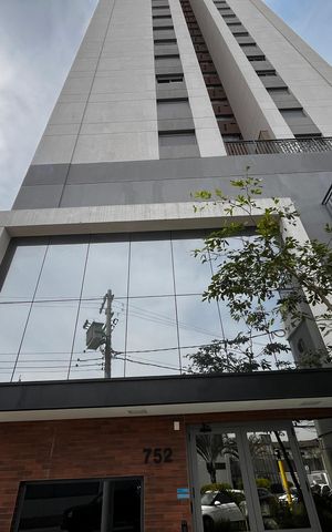 Apartamento à venda com 93m², 3 quartos e 1 vaga Apartamento à venda com 93m², 3 quartos e 1 vagaFachada