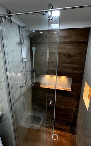 Apartamento à venda com 93m², 3 quartos e 1 vaga Apartamento à venda com 93m², 3 quartos e 1 vagaBanheiro