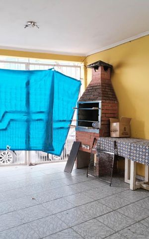 Casa à venda com 200m², 5 quartos e 3 vagasGaragem