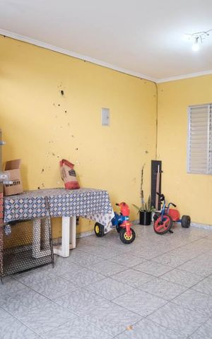 Casa à venda com 200m², 5 quartos e 3 vagasGaragem
