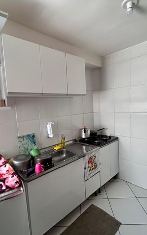 Apartamento à venda com 44m², 2 quartos e sem vaga Apartamento à venda com 44m², 2 quartos e sem vagaCozinha e Área de Serviço