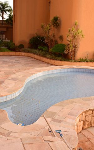 Apartamento para alugar com 360m², 5 quartos e 2 vagasÁrea comum - Piscina