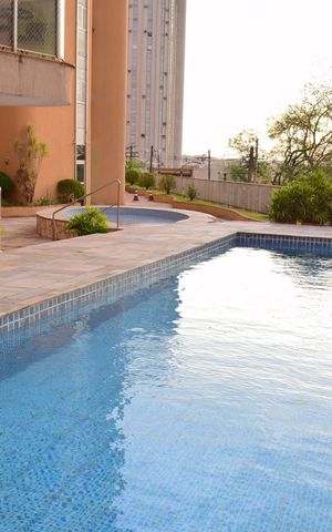 Apartamento para alugar com 360m², 5 quartos e 2 vagasÁrea comum - Piscina