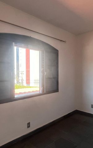 Casa à venda com 296m², 4 quartos e 2 vagas Casa à venda com 296m², 4 quartos e 2 vagasQuarto 1