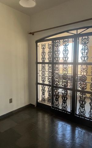 Casa à venda com 296m², 4 quartos e 2 vagas Casa à venda com 296m², 4 quartos e 2 vagasSuíte 2