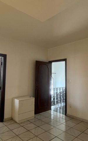Casa à venda com 296m², 4 quartos e 2 vagas Casa à venda com 296m², 4 quartos e 2 vagasSuíte