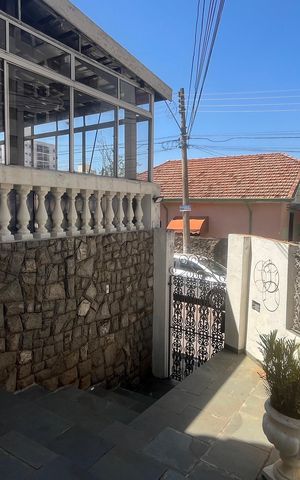 Casa à venda com 296m², 4 quartos e 2 vagas Casa à venda com 296m², 4 quartos e 2 vagasÁrea Externa