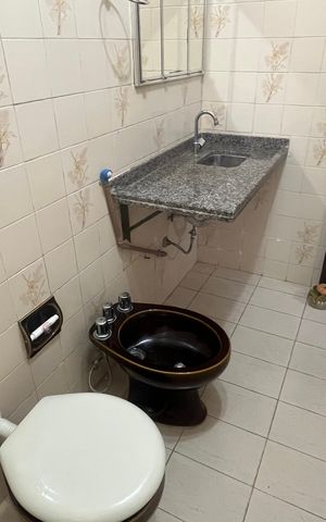 Casa à venda com 296m², 4 quartos e 2 vagas Casa à venda com 296m², 4 quartos e 2 vagasBanheiro da Suíte