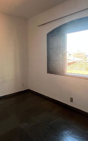 Casa à venda com 296m², 4 quartos e 2 vagas Casa à venda com 296m², 4 quartos e 2 vagasQuarto 1