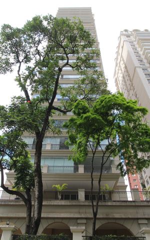 Apartamento à venda com 450m², 3 quartos e 6 vagasFachada do Prédio