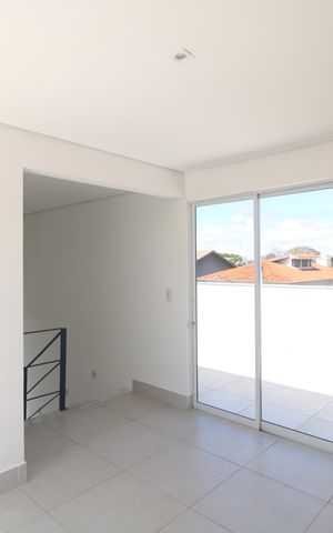 Casa para alugar com 240m², 4 quartos e 4 vagasSala 2